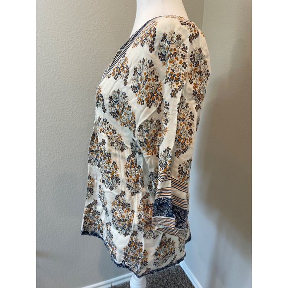Lucky Brand Blue Floral V Neck Mid Sleeve Top - Picture 4 of 7